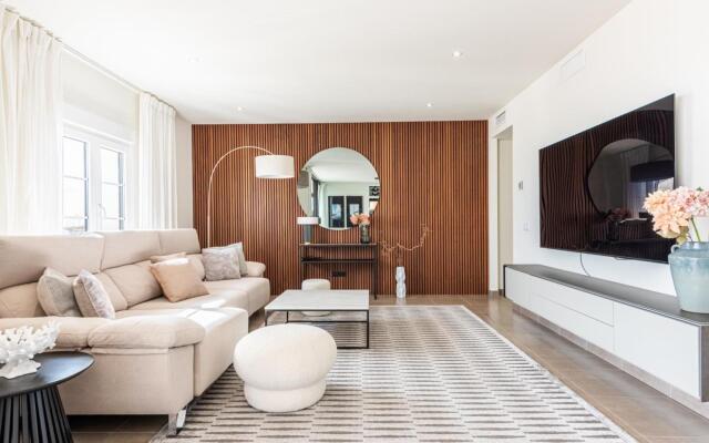 Puerto Banus Harbour Apartment