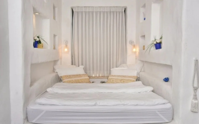 Kami Suites Hotel