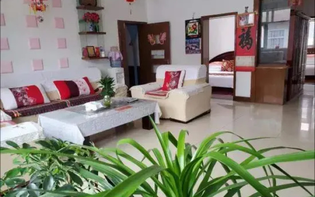 Yangcheng Huangcheng Xiangfu 702 Family Hotel