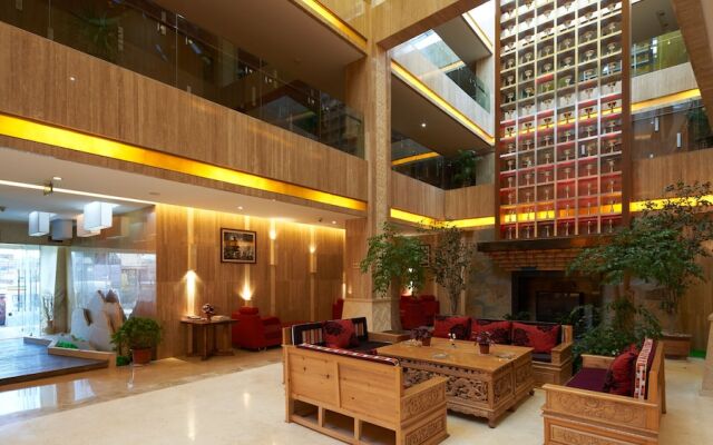 Floral Hotel Shangri-la Budange