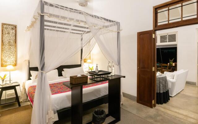 Taru Villas Mawella - Pool House