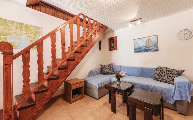 Nice Home in Pula With 1 Bedrooms