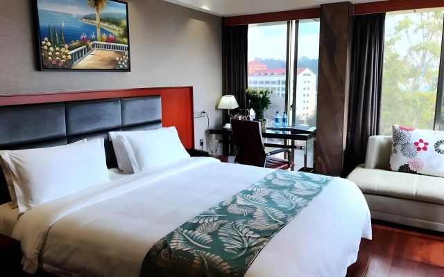 Swiss Lenana Mount Hotel