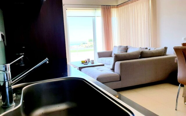 Luxurious Brand New Flat Sea View