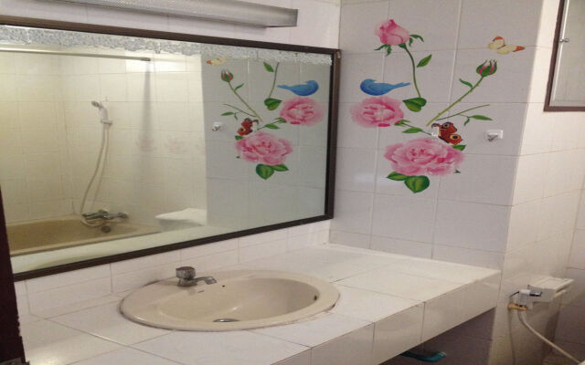 Chao Phya Grand Hotel