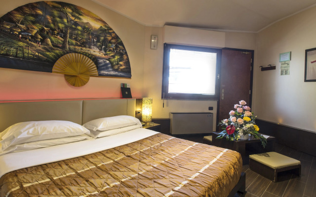 Motel K Suite A Tema & Wellness