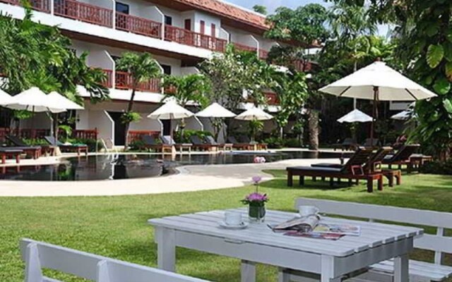 Salathai Resort