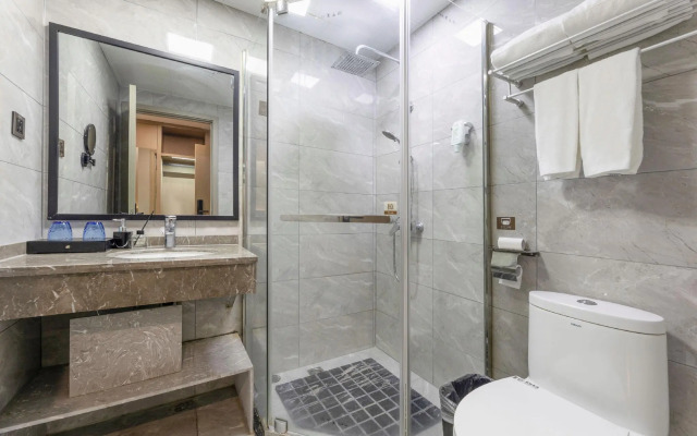 GYA Hotel (Tongxiang Century Avenue)