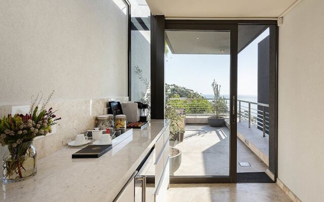 Moondance Villa & Suites