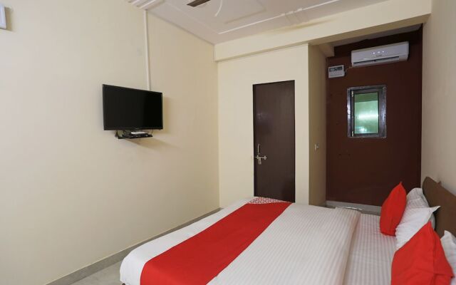 Hotel 2 Yaars by OYO Rooms