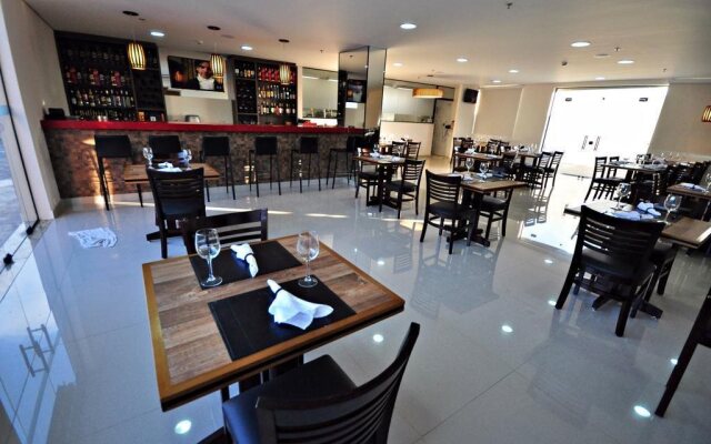Diamond Plaza Hotel