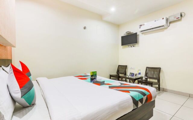 Fabhotel New Dk Palace