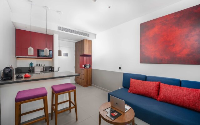 Wink Hotel Tuy Hoa Beach - 24hrs stay & Rooftop Pool Bar