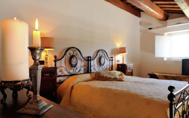 Villa in Montemaggiore With Private Pool