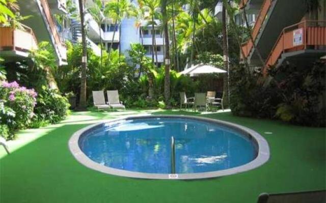 Hawaiian King by Waikiki Condo Rental