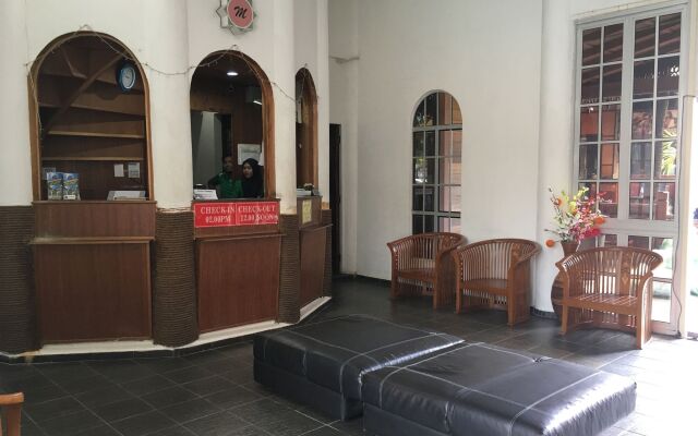 Landcons Hotel