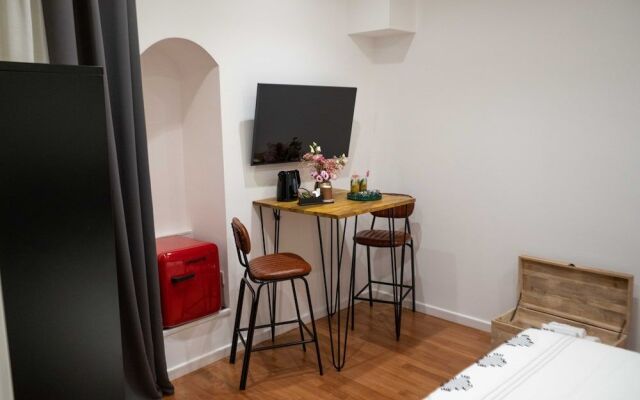 Mareluna Rooms