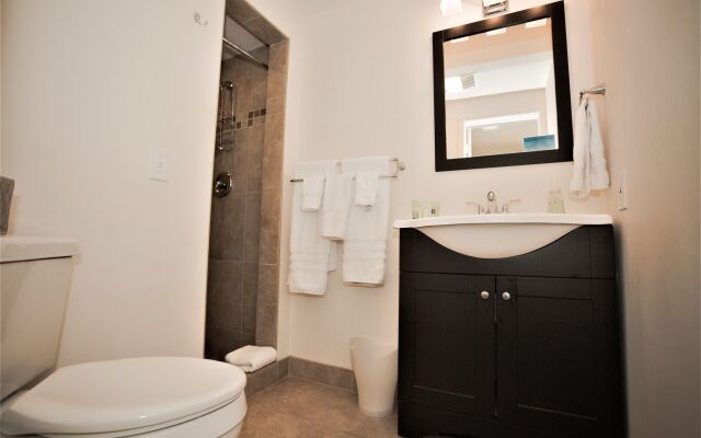 Avance Hotel