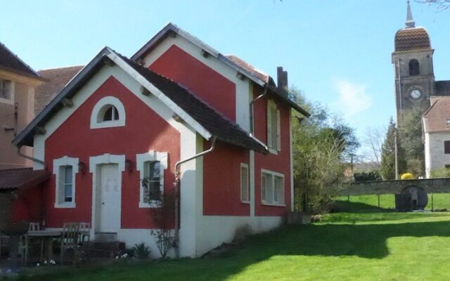 Petit Château Armand Bourgoin  B & B