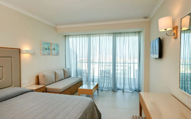 Sunrise Beach Hotel