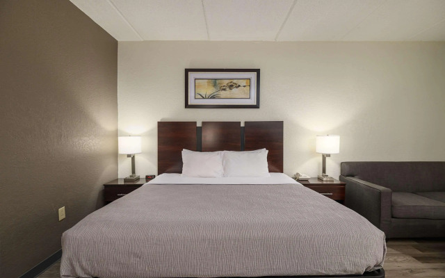 Quality Inn & Suites Lexington South