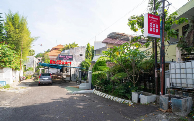 OYO 407 Bandahara 21 Syariah