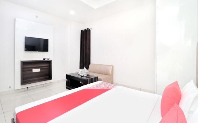 OYO 15005 Hotel K-Homes