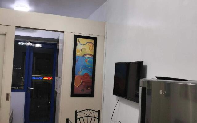 Staycation Sea Residences MOA Jermel