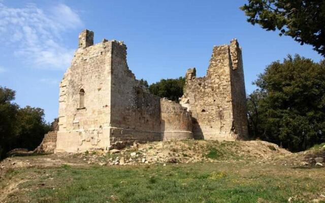 Beautiful apartment with exclusive garden and terrace