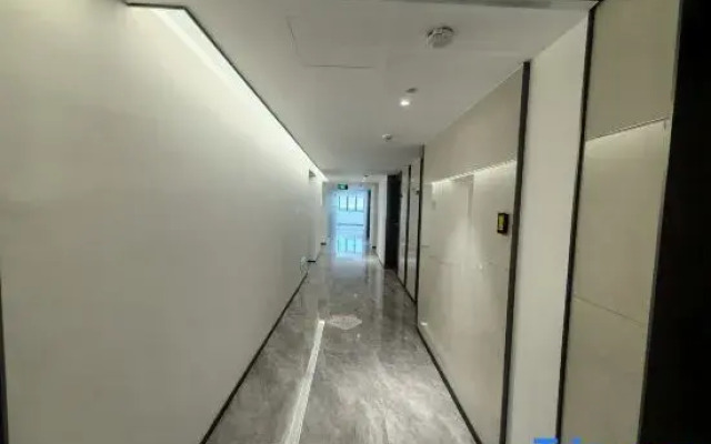 Yiqu International Apartment (Zhongshan Poly International Store)