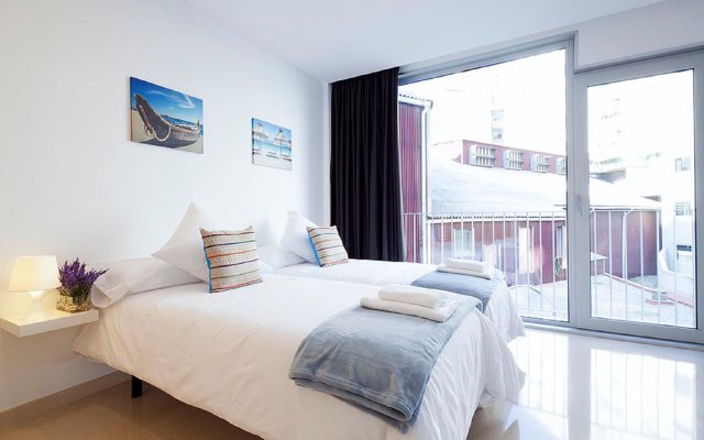 Charmsuites Nou Rambla Apartments