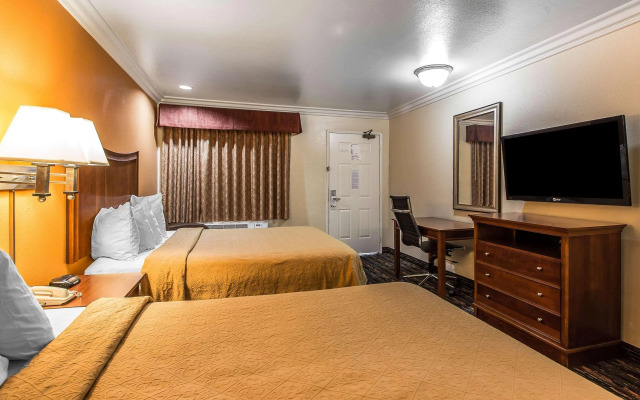 Quality Inn Lake Elsinore I-15