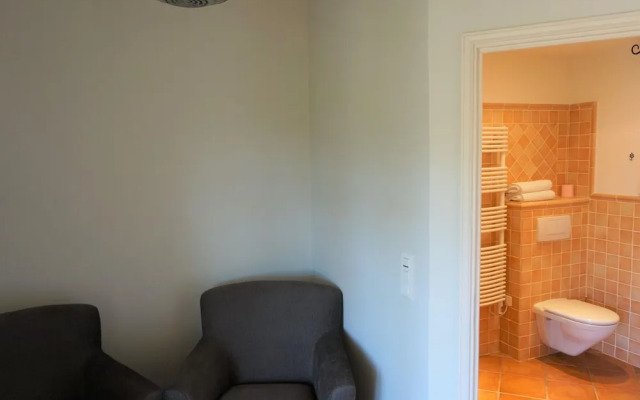 Holiday Home With Garden Near Lorgues