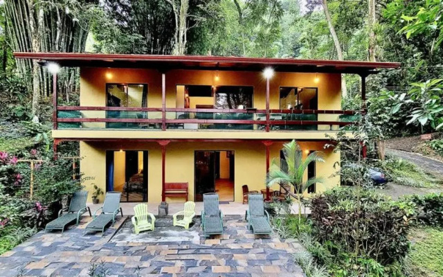 Toucan Villa Family Home w Private Pool Garden AC