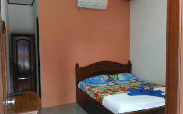 Holland Guest House Yogyakarta