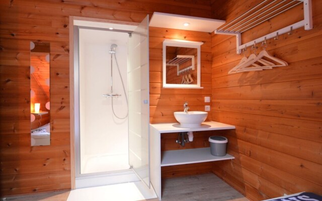 Charming Chalet in Waimes With Sauna and Jacuzzi