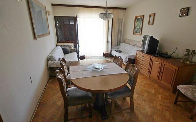 Comfortable Apartment, Close to the Beach