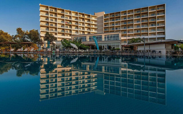 Evia Riviera Resort