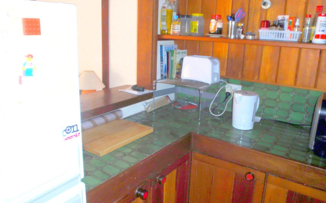 Retro 2 Bedroom Apartment