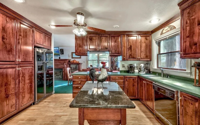 1624p The Player Cabin 3 Bedroom Home by Redawning