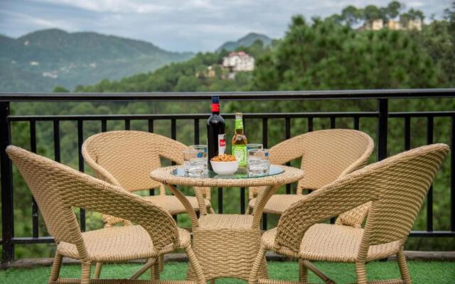 3 BHK Serviced Apartment Toy Train Lawn Kasauli
