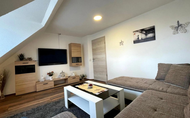 ViLLA LiNDENECK FRANKE