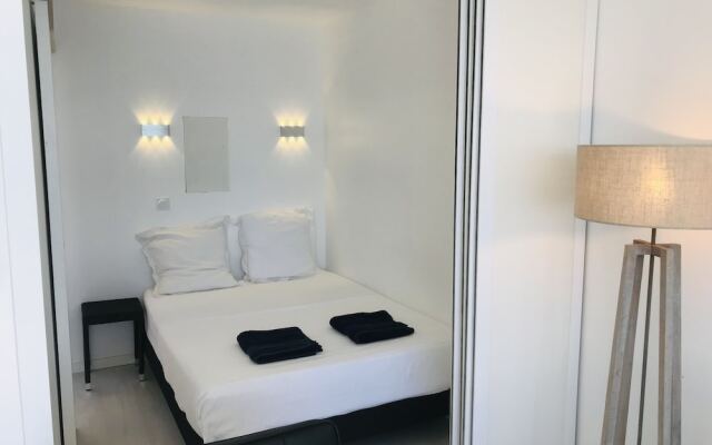 Costa Plana Collection