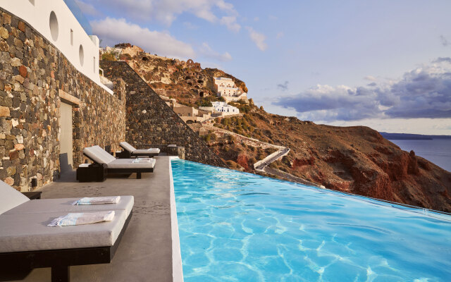 Charisma Suites