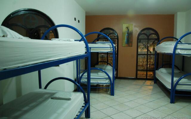 Alajuela Backpackers Airport Hostel