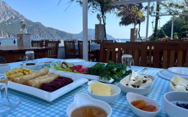 Adrasan Hotel