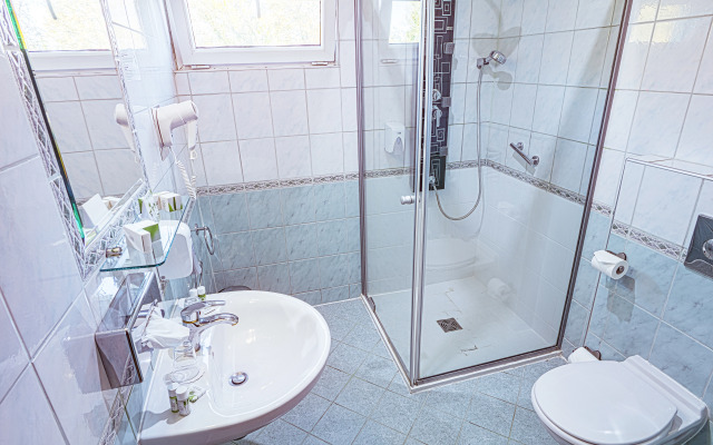 Holiday Beach Budapest Wellness & Conference Hotel