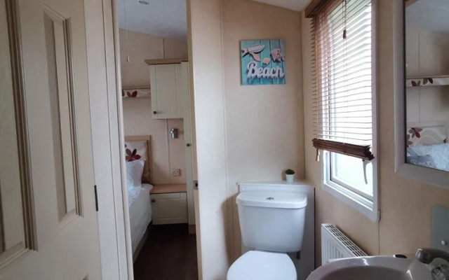 Sea and Mountain View Sunbeach Holiday Snowdonia