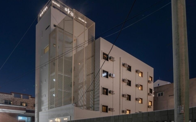 The Hyoo-Sik AANK Cheongju Uam 2 branch
