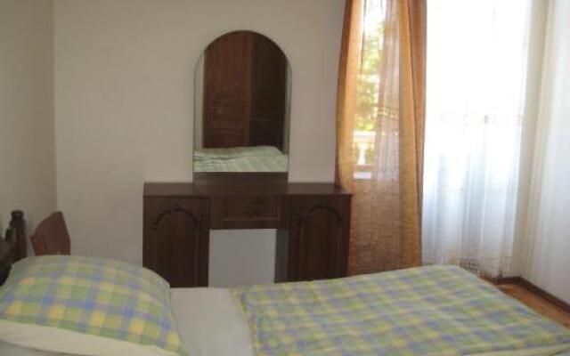 Guest House Romashka